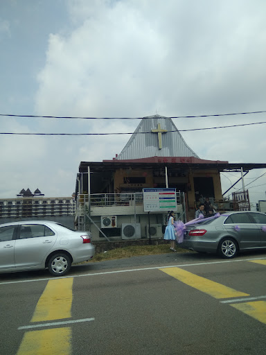 Tampoi Holyword Church