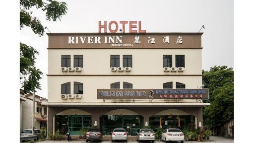 OYO 301 River Inn Hotel