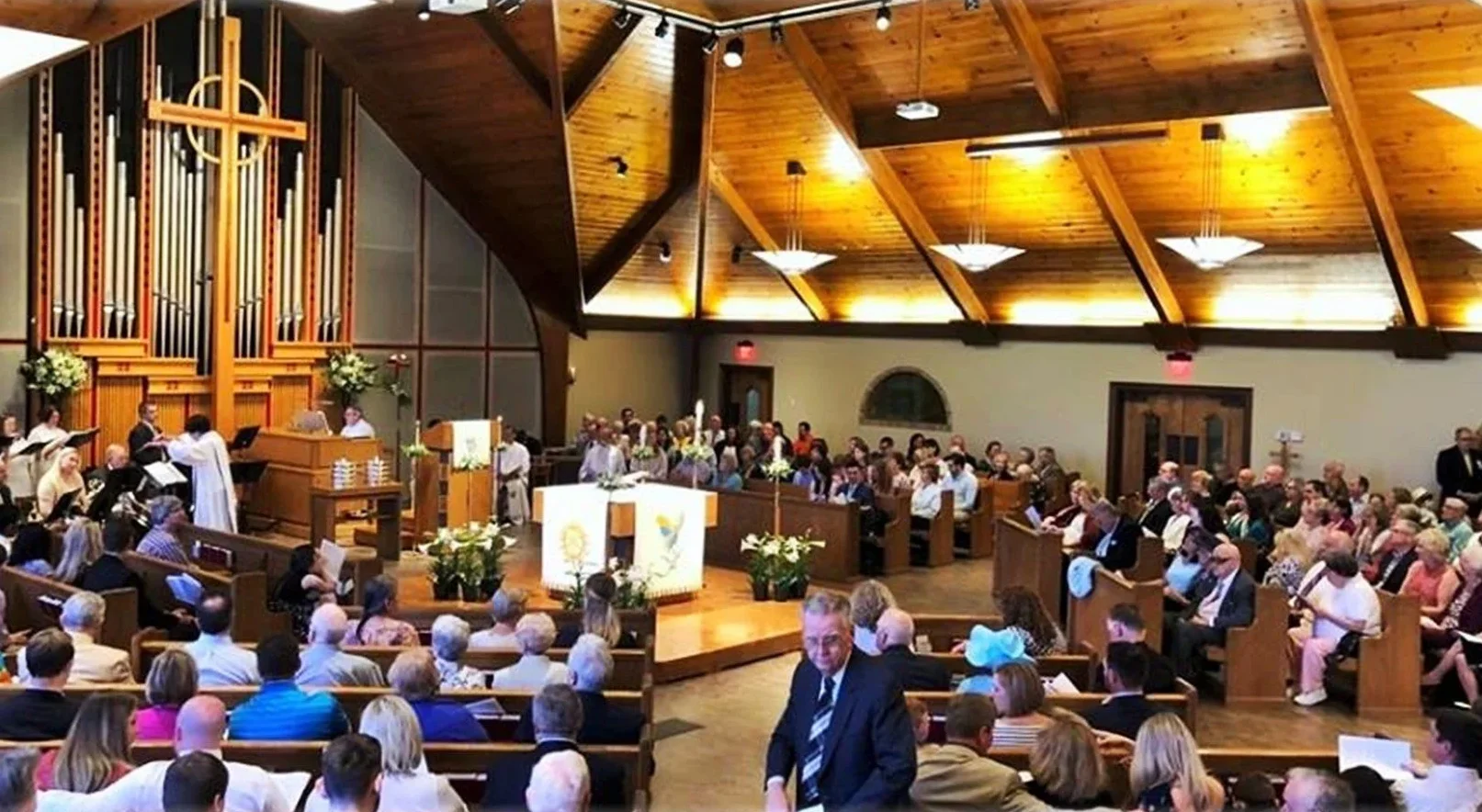 gereja lutheran holy trinity lcm