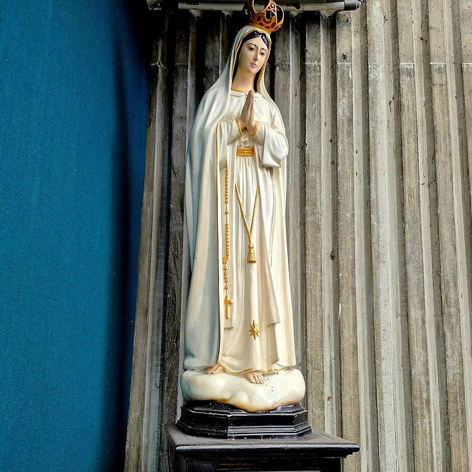 gereja santa maria fatima ratu rosari 1950