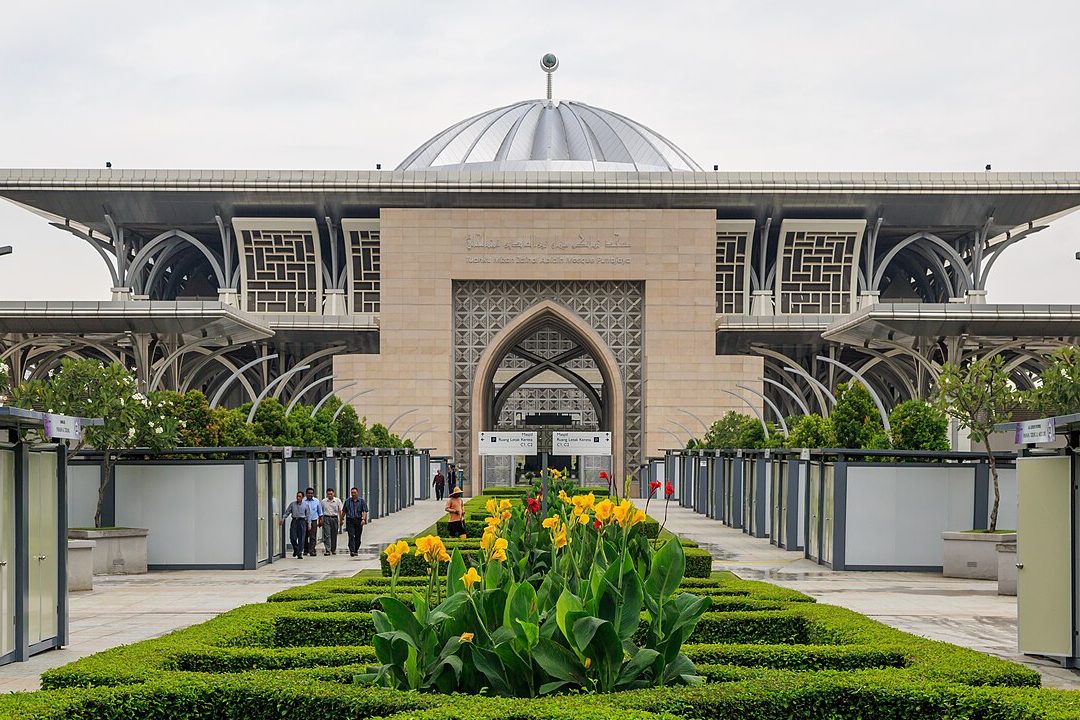 masjid tuanku mizan zainal abidin 1